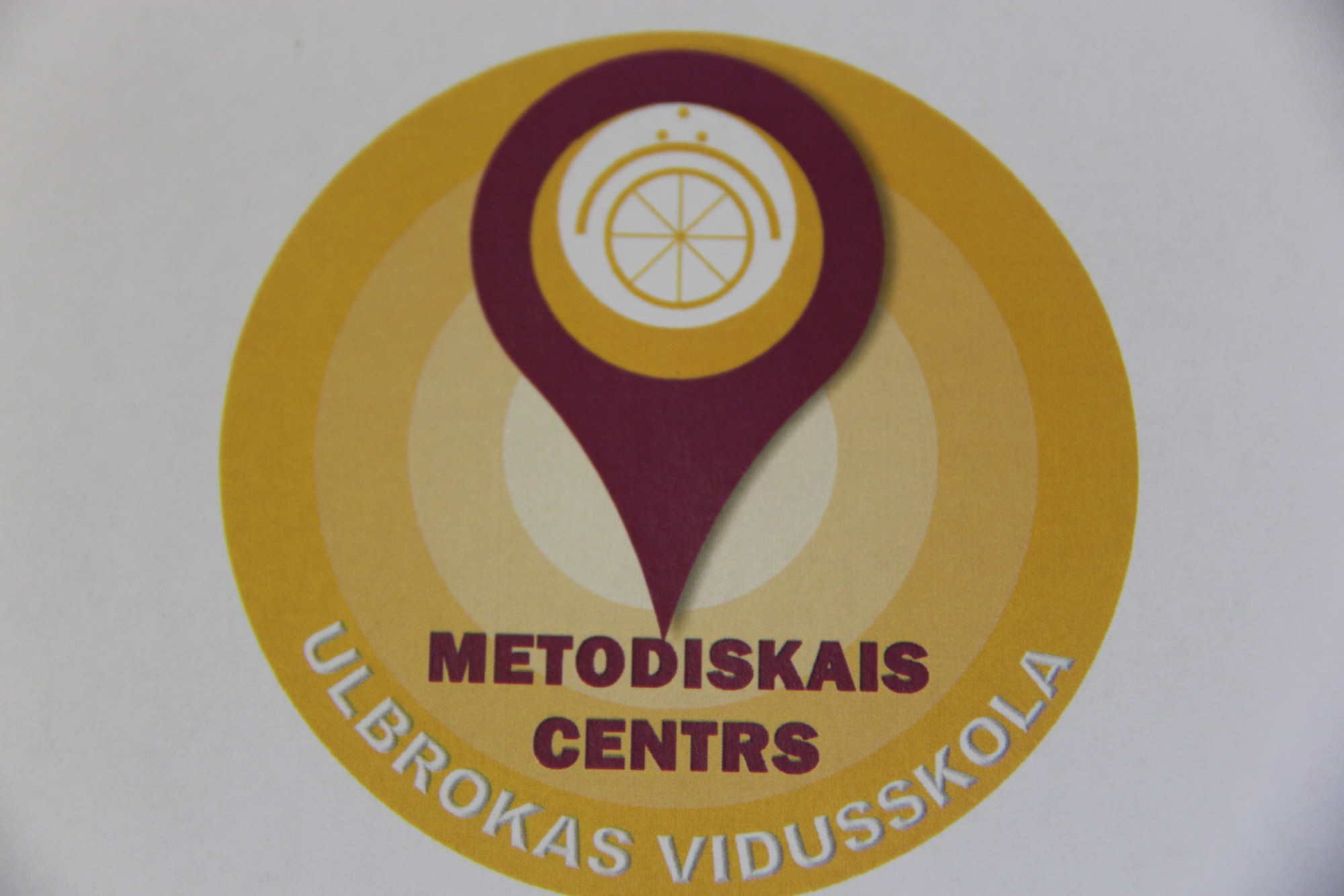 Metodiskā centra logo